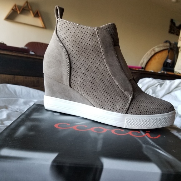 **LAST 1 available!! wedge sneakers zipup boutique - Picture 7 of 8